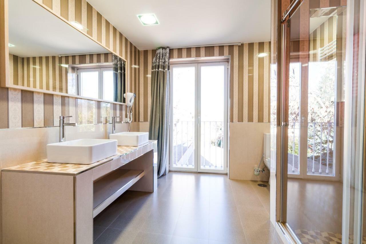 בסריל דה לה סיירה B&B Concha מראה חיצוני תמונה